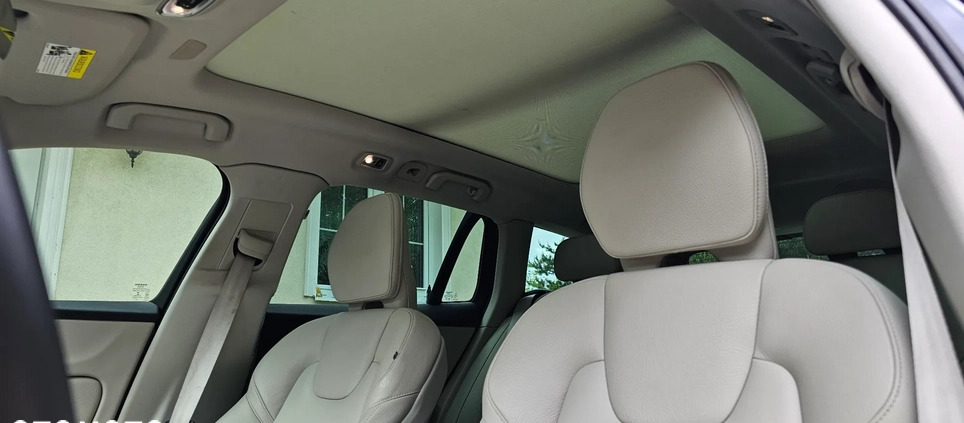 Volvo V60 cena 119000 przebieg: 58000, rok produkcji 2020 z Gąbin małe 79